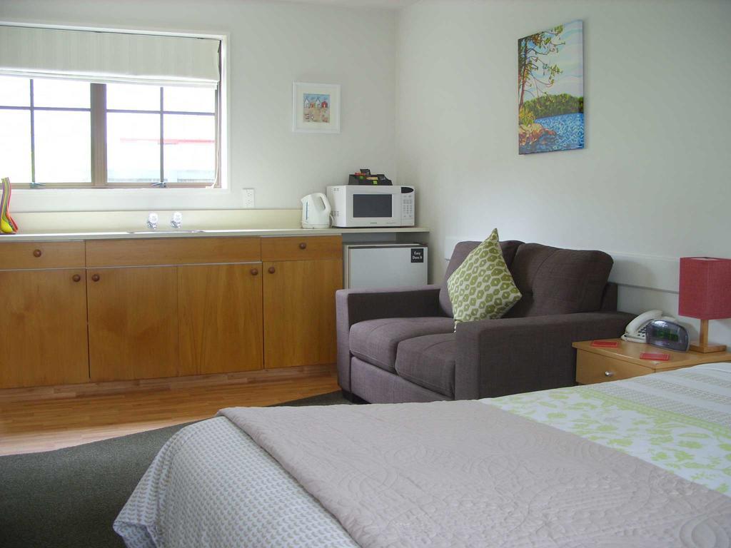 Tudor Court Motel Christchurch Ngoại thất bức ảnh