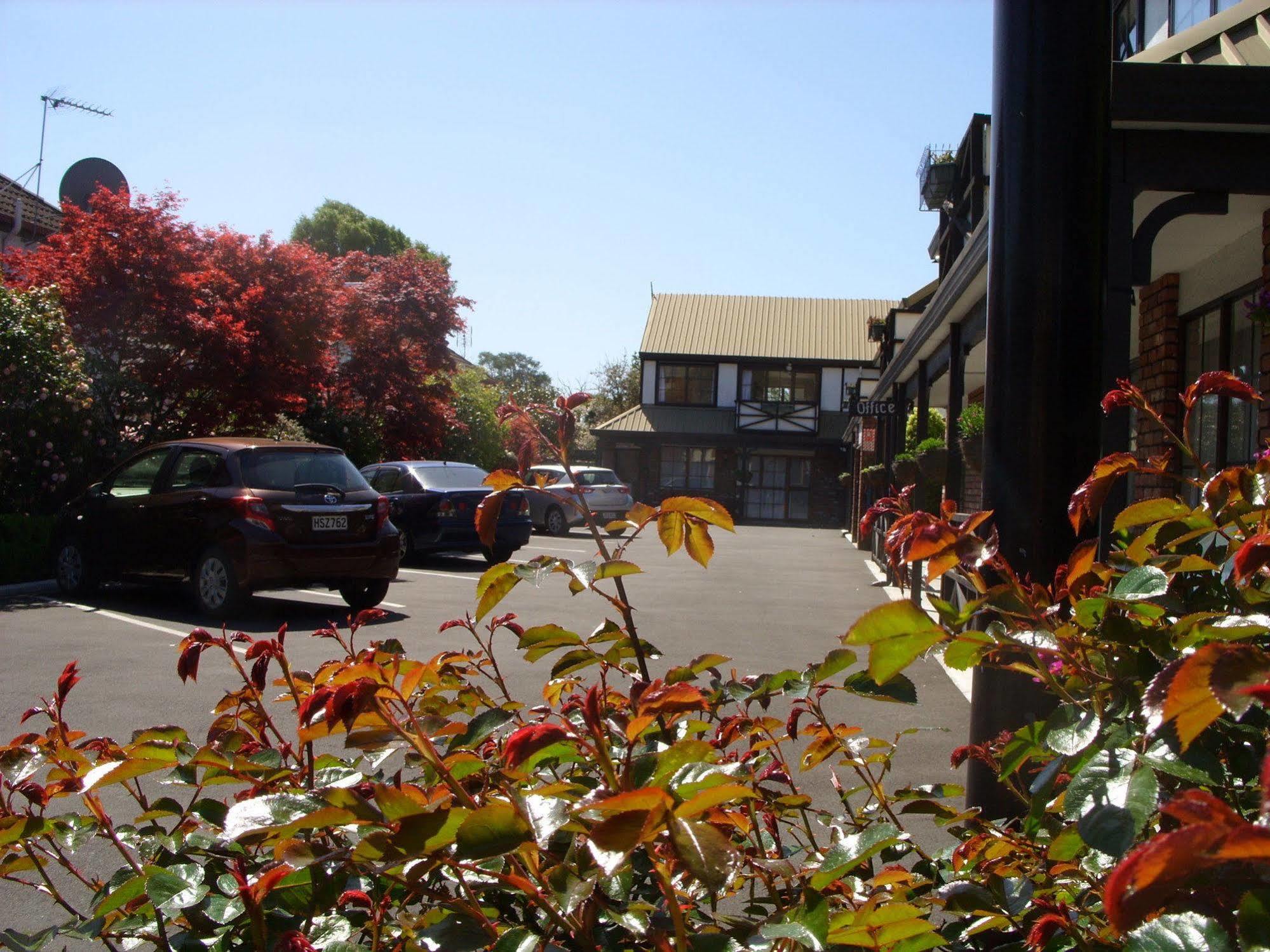 Tudor Court Motel Christchurch Ngoại thất bức ảnh