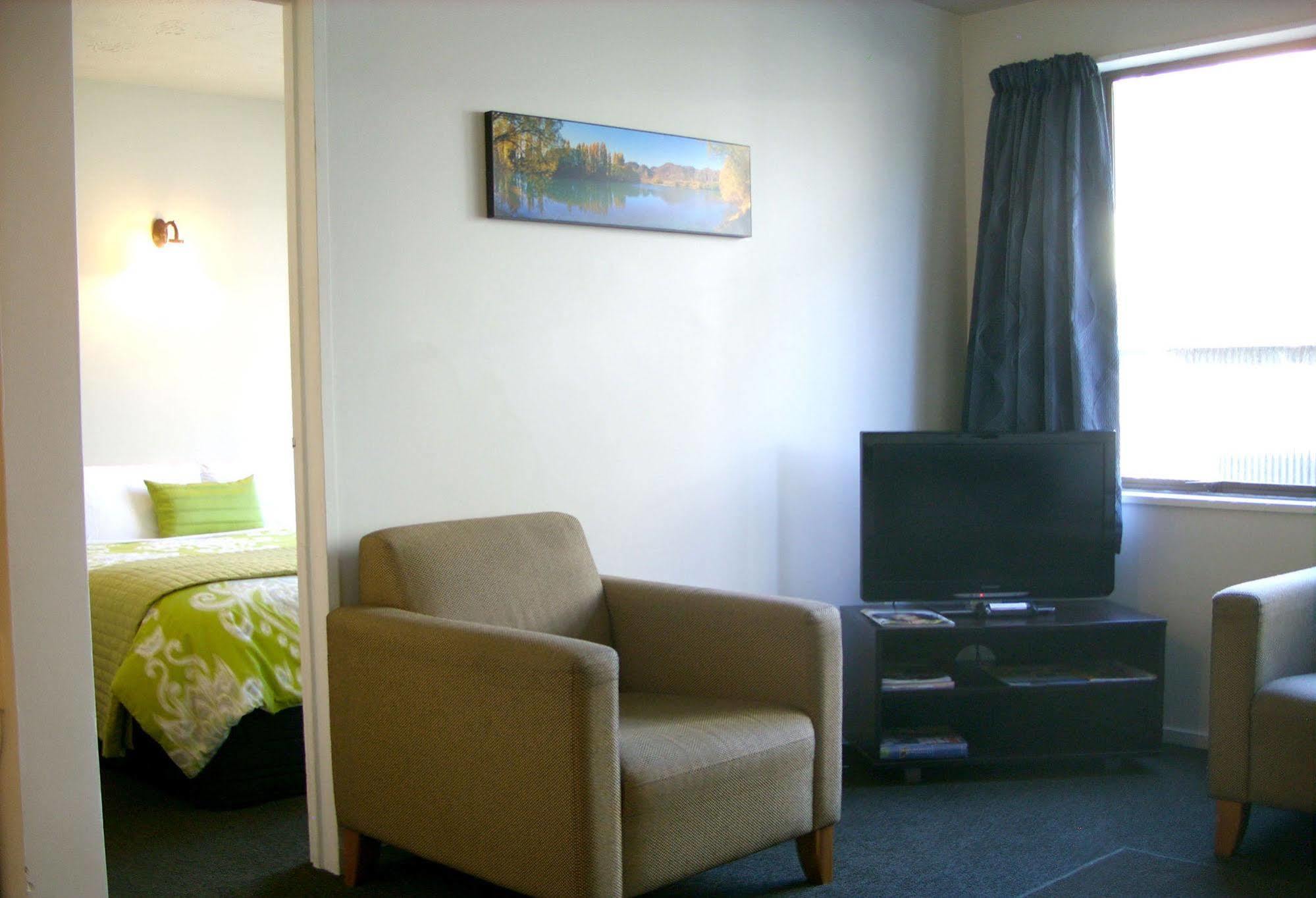 Tudor Court Motel Christchurch Ngoại thất bức ảnh