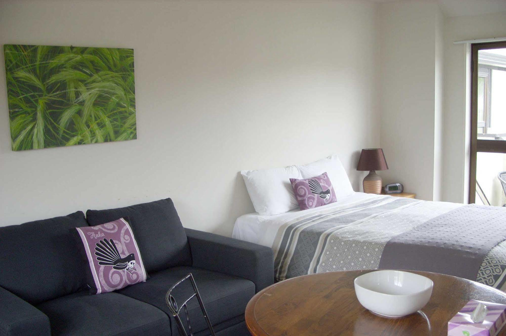 Tudor Court Motel Christchurch Ngoại thất bức ảnh